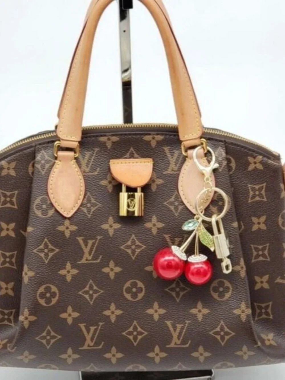 LV Authentic Gold Padlock 🔒 Key Set w/ Unbranded Apple Keychain Charm